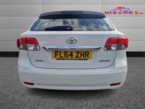 2014 Toyota Avensis 2.0 D-4d Icon in White — image 6