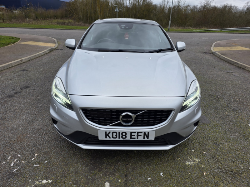 2018 Volvo V40 2.0 R-Design Pro D3 in Silver — image 1