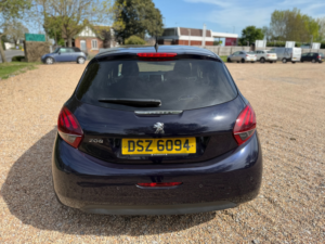 2019 Peugeot 208 1.2 Puretech Signature Hatchback 5dr Petrol Manual Euro 6 (s/s) (82 Ps) New Timing Belt in Blue — image 4