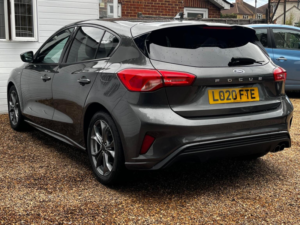 2020 Ford Focus 1.0t Ecoboost St-Line Euro 6 (s/s) 5dr in Grey — image 6