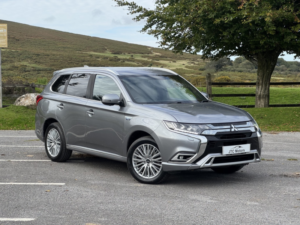 2019 Mitsubishi Outlander 2.4 PHEV 4h 5dr Auto, Hybrid, Grey + Great Value in Grey — image 6