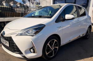 2019 Toyota Yaris 1.5 Vvt-H Excel E-CVT Euro 6 (s/s) 5dr in White — image 3