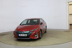 2019 Toyota Prius 1.8 Vvt 8.8kwh Business Edition Plus CVT Euro 6 (s/s) 5dr in Red — image 2