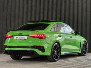 2022 Audi Rs3 2.5 Tfsi Vorsprung in Green — image 3