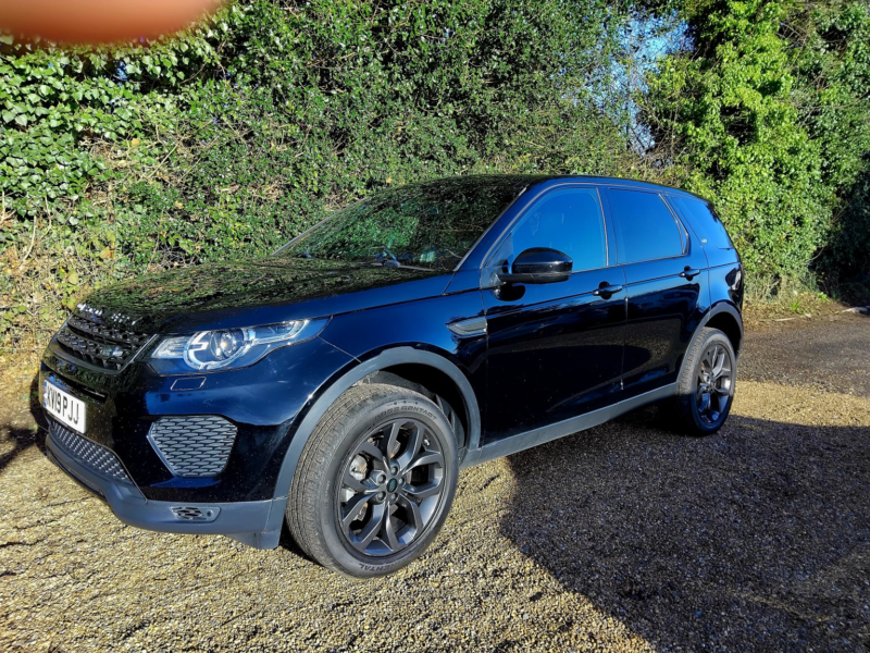 2019 Land Rover Discovery Sport 2.0 Td4 Landmark in Black — image 1