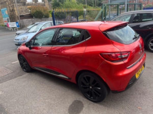 2014 Renault Clio 1.5 Dci Dynamique S Medianav Euro 5 (s/s) 5dr in Red — image 5