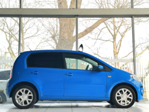 2014 Volkswagen Up! 1.0 High Up! Asg Euro 5 5dr in Blue — image 2