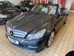 2013 Mercedes-Benz E Class 2.1 E220 Cdi Blueefficiency Sport in Grey — image 3
