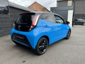 2015 Toyota Aygo 1.0 Vvt-I X-Cite in Blue — image 3