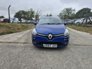 2017 Renault Clio 1.5 Dynamique S Nav Dci 90 in Blue — image 3