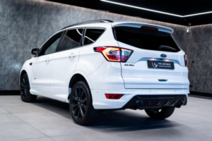 2017 Ford Kuga 2.0 Tdci St-Line X Powershift AWD Euro 6 (s/s) 5dr in White — image 6