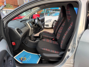 2015 Citroen C1 1.2 Puretech Feel Euro 6 5dr in Grey — image 4