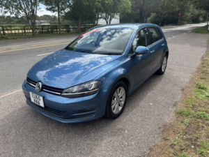 2015 Volkswagen Golf 1.2 Tsi Bluemotion Tech S in Blue — image 2