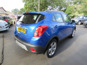 2015 Vauxhall Mokka 1.6i Exclusiv 2WD Euro 6 (s/s) 5dr in Blue — image 5