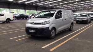 2016 Citroen Dispatch 2.0 Bluehdi 1400 Enterprise M Fwd 2 Euro 6 (s/s) 6dr in Silver — image 2