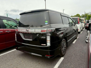 2015 Nissan Elgrand 2.5 Highway Star S 5dr 8 Seats in Black — image 2