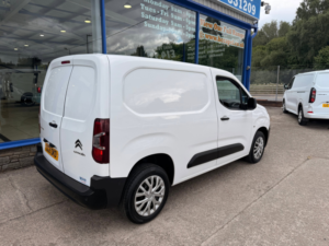 2021 Citroen Berlingo 1.5 Bluehdi 1000 Enterprise M Panel Van 5dr Diesel Manual Swb Euro 6 100 Ps in White — image 6