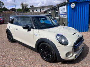 2015 MINI Hatch