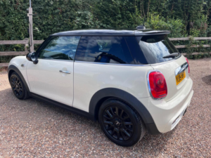 2015 MINI Hatch 2.0 Cooper S Euro 6 (s/s) 3dr in White — image 6