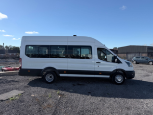 2025 Ford Transit 2.0 460 Ecoblue Trend Minibus Double Cab 5dr Diesel Manual Rwd L4 H3 Euro 6 (s/s) (17 Seat, Drw) (130 Ps) in White — image 5