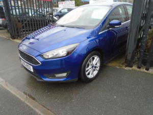 2015 Ford Focus 1.6 Tdci Zetec Hatchback 5dr Diesel Manual Euro 5 (s/s) (115 Ps) in Blue — image 3