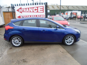 2015 Ford Focus 1.6 Tdci Zetec Hatchback 5dr Diesel Manual Euro 5 (s/s) (115 Ps) in Blue — image 5