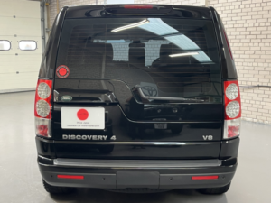 2010 Land Rover Discovery 4 5.0 V8 Se Automatic 7 Seater in Black — image 4