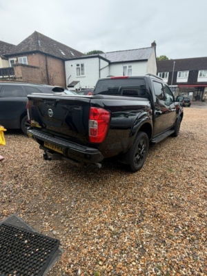 2020 Nissan Navara 2.3 Dci N-Guard in Black — image 6