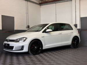 2014 Volkswagen Golf 2.0 Tdi Bluemotion Tech Gtd Hatchback 5dr Diesel DSG Euro 6 (s/s) (184 Ps) in White — image 5