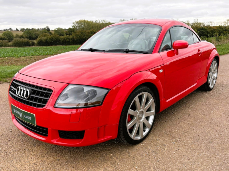 2004 Audi Tt 3.2 V6 in Red — image 1
