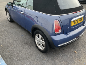 2006 MINI Convertible 1.6 One Convertible in Blue — image 3