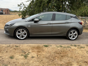 2018 Vauxhall Astra 1.6 Cdti Biturbo Blueinjection Sri Vx Line Nav Euro 6 (s/s) 5dr in Grey — image 2