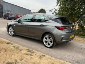 2018 Vauxhall Astra 1.6 Cdti Biturbo Blueinjection Sri Vx Line Nav Euro 6 (s/s) 5dr in Grey — image 3