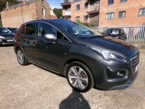 2016 Peugeot 3008 1.6 Bluehdi Allure in Grey — image 2
