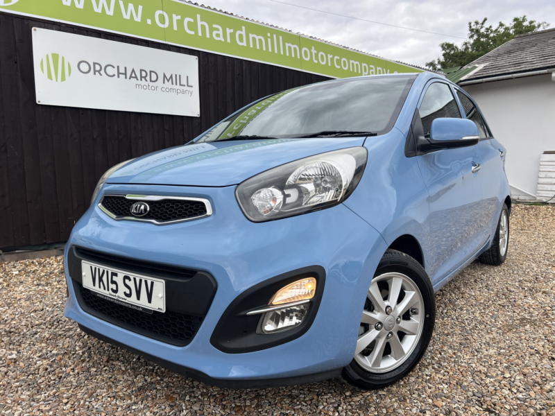 2015 Kia Picanto 1.0 2 in Blue — image 1