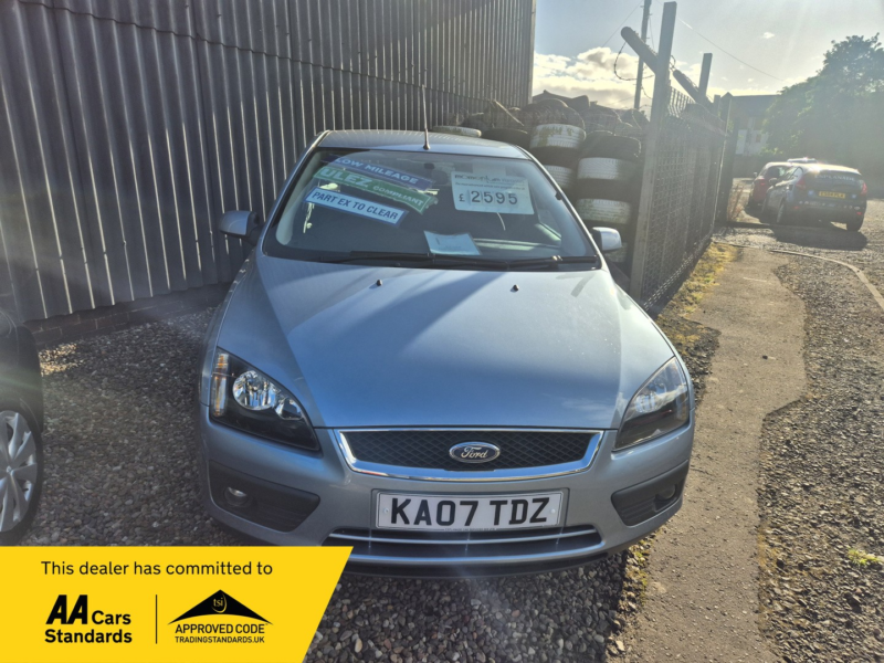 2007 Ford Focus 1.6 Zetec Climate in Blue — image 1