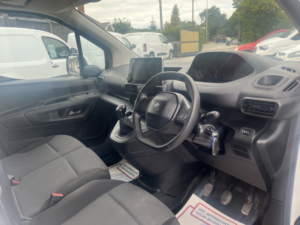 2021 Peugeot Partner 1.5 Bluehdi 1000 Professional in White — image 3