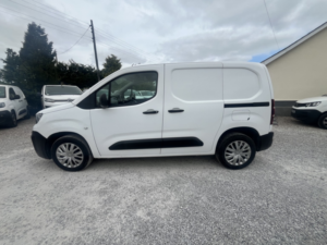 2021 Peugeot Partner 1.5 Bluehdi 1000 Professional in White — image 5