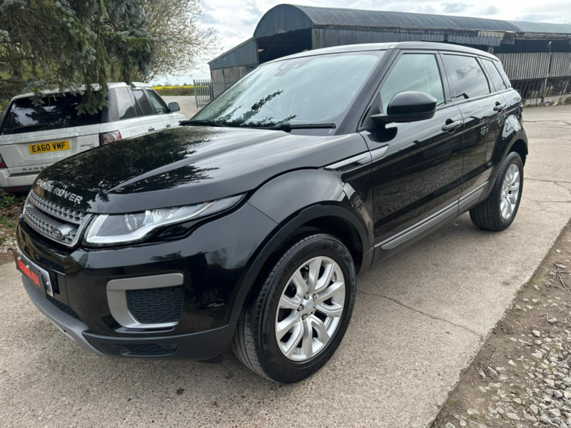 2017 Land Rover Range Rover Evoque 2.0 Ed4 Se in Black — image 1