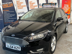 2014 Ford Focus 1.0t Ecoboost Titanium Euro 6 (s/s) 5dr in Black — image 3