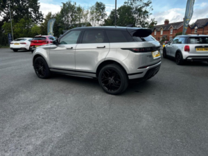 2020 Land Rover Range Rover Evoque 2.0 D180 Mhev R-Dynamic Hse Auto 4WD Euro 6 (s/s) 5dr in Silver — image 4
