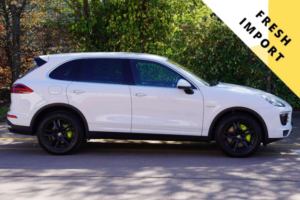 2015 Porsche Cayenne 3.0 V6 E-Hybrid S Tiptronics 4WD Euro 6 (s/s) 5dr in White — image 2