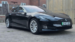 2017 Tesla Model S 75d (dual Motor) Auto 4WD 5dr in Black — image 4