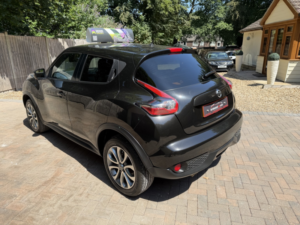 2016 Nissan Juke 1.5 Dci Tekna in Black — image 5