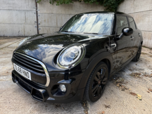2018 MINI Hatch 1.5 5-Door Hatch Cooper Sport in Black — image 6