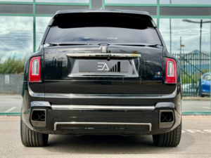 2020 Rolls-Royce Cullinan 6.8 V12 in Black — image 6