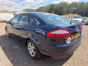 2011 Ford Mondeo 2.0 Zetec 5dr in Blue — image 5