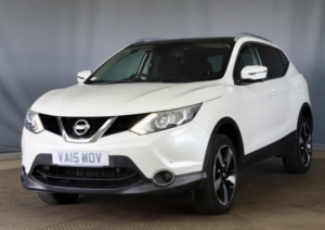 2015 Nissan Qashqai 1.2 Dig-T N-Tec+ in White — image 3
