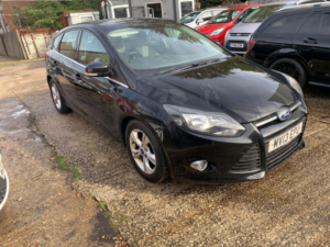 2013 Ford Focus 1.6 Tdci Zetec Euro 5 (s/s) 5dr in Black — image 3