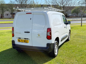 2024 Peugeot Partner 1.5 Bluehdi 1000 Professional Premium + Standard Panel Van 5dr Diesel Manual Swb Euro 6 (s/s) (100 Bhp) in White — image 5